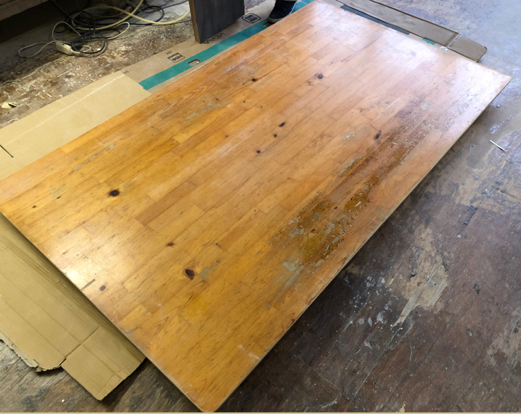 集成材ダイニングテーブルをウォールナット突板貼り・修理再生・再塗装